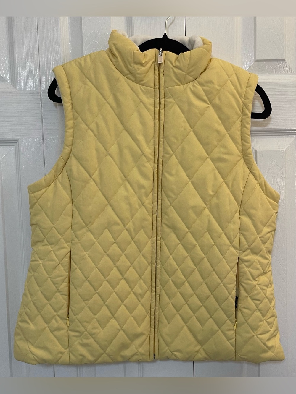 Izod Women’s Light Yellow Quilted Vest